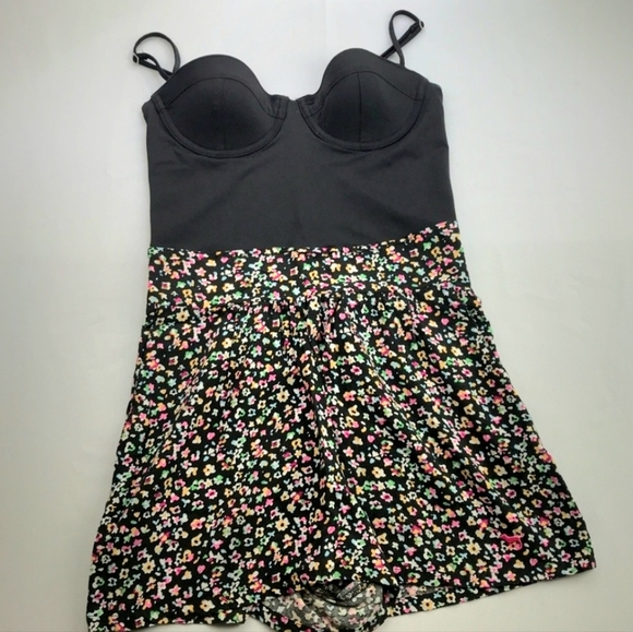 VS PINK nwot Romper floral/blk w Bustier XS - Picture 2 of 11
